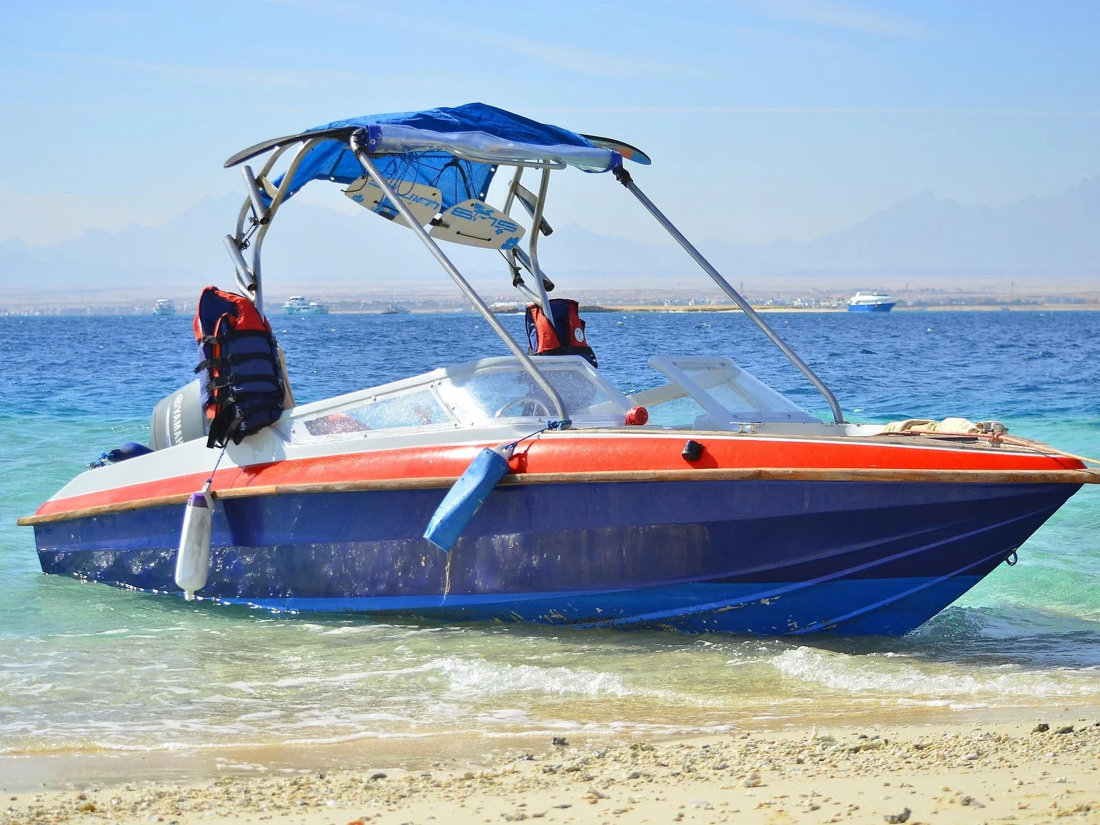 El Gouna: Private Speedboat Snorkelling at Dolphin House