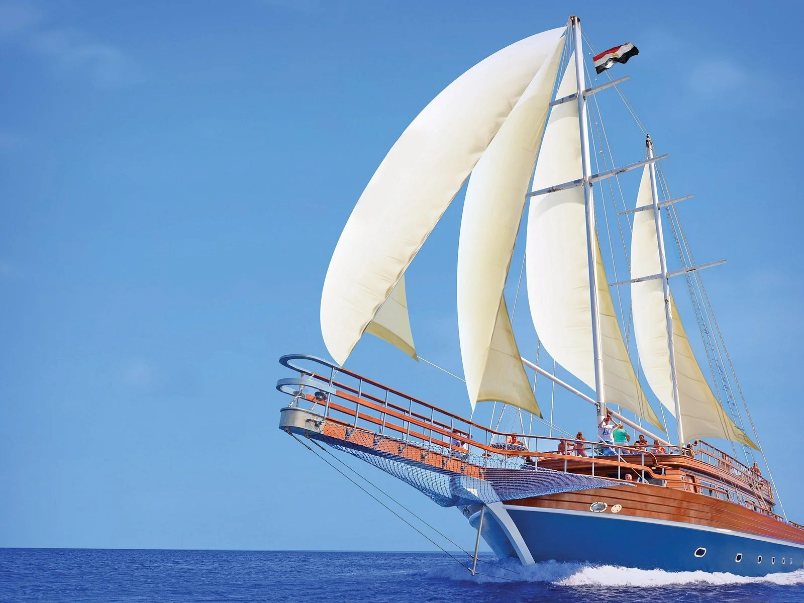 Sharm: Pirates Sailboat to Ras Mohammed, White Island & Lunch