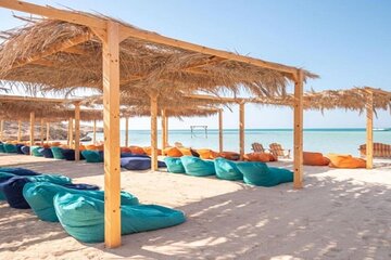 Luxury Cruise trip to Orange Bay and Hula Hula Island - Image 4