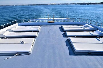 Discover Utopia Beach Snorkeling Adventure with Lunch in Hurghada - Image 3