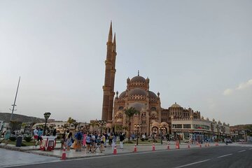 Private city tour of Sharm El Sheikh (minimum 2 people) - Image 1