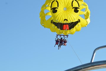 Parasailing Fly to The Sky On Marine - Hurghada - Image 2