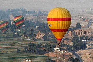 Enjoy Amazing Hot Air Balloon - Image 2