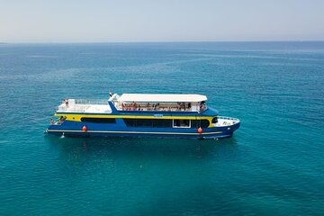 Semi-Submarine Snorkeling Sea Trip With Transfer - Hurghada - Image 1