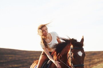 Horse Riding 1 Hour Adventures in the Magical Desert - Hurghada - Image 3