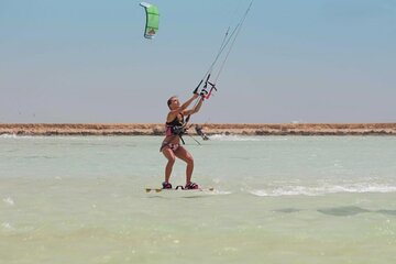 Experience Kite Surfing Retreat with Transfers - Hurghada - Image 2
