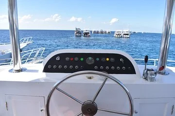 Private Yacht Full Day in Sharm El Sheikh - Image 2