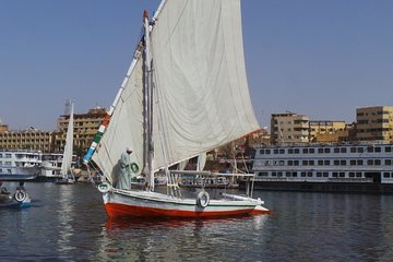 4 Nights Cruise Luxor, Aswan, Abu simbel, Balloon,and Tours By Bus From Hurghada - Image 4