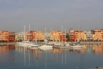 Hurghada tour by night with the Grand Aquarium and dinner