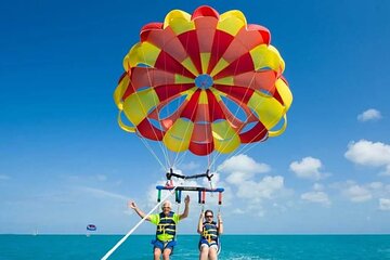 Orange Bay Island Boat Trip and Parasailing with Lunch - Hurghada - Image 2