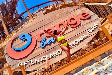 Orange Bay Island Boat Trip and Parasailing with Lunch - Hurghada - Image 4