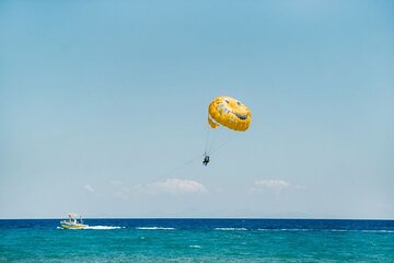 Jet boat & Parasailing - Image 2