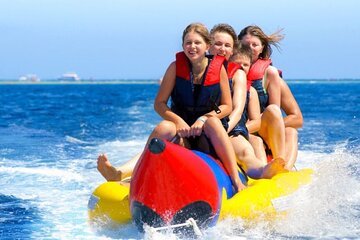 Jet boat & Parasailing - Image 3