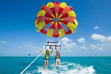 Jet boat & Parasailing - Image 4