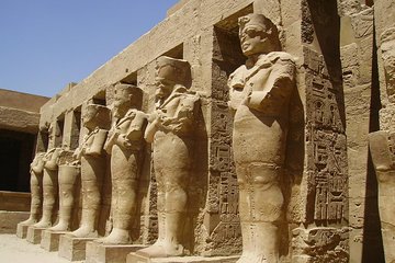Enjoy Sailing Nile Cruise 4-Nights included Tours from Luxor - Image 4