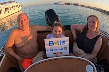 4-Hour Hurghada Islands Private Speedboat & Parasailing Adventure