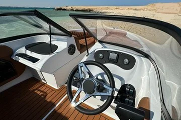 4-Hour Hurghada Islands Private Speedboat & Parasailing Adventure - Image 3