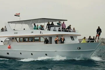 Coral Garden Snorkeling sea trip with One Intro Dive - Marsa Alam - Image 4