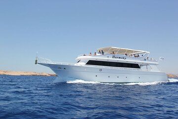 Magaweesh Island Snorkeling Trip With Water Sports From Hurghada - Image 3