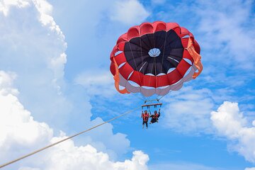 Private Dolphin House Speedboat Parasailing Adventure - Hurghada - Image 3
