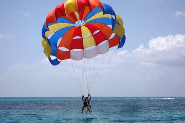 Paradise Island With Water Sports and Lunch Sea Trip, Parasailing - hurghada - Image 1