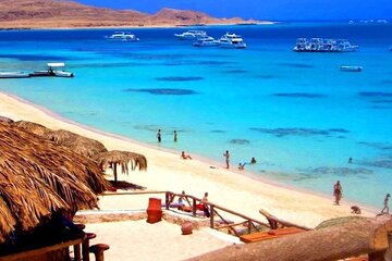Paradise Island Hula Hula Snorkeling Water Sports HurghadaToGo - Image 3