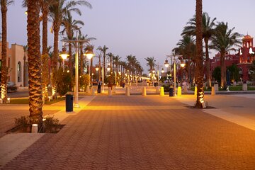 Private Speedboat, Water Sports & City Tour, transfer -Hurghada - Image 3