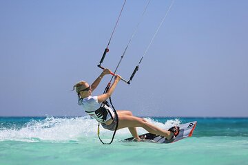 2-Day Kite Surfing Thrilling Waves & Easy Transfers - Hurghada - Image 2
