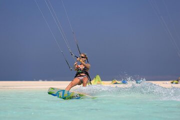 Kite Surfing Experience 3 Days of Exciting Thrills - Hurghada - Image 2