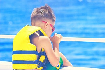 3-Hour Private Glass-Bottom Boat Tour with Snorkeling in Hurghada - Image 4