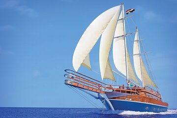 Sharm: Pirates Sailing Boat Ras Mohammed & White island and Lunch - Image 1