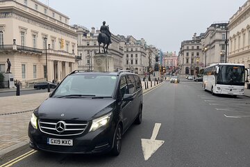 Heathrow Airport to and from Central London - Private Transfer - Image 1