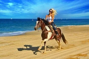 2 Hours Horse Riding on the beach and Desert from Hurghada - Image 2