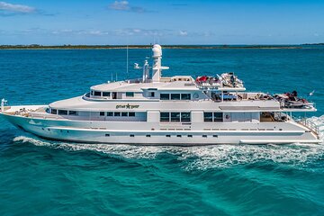 Full-Day Hurghada Boat Trip: Snorkeling and Lunch Included - Image 1