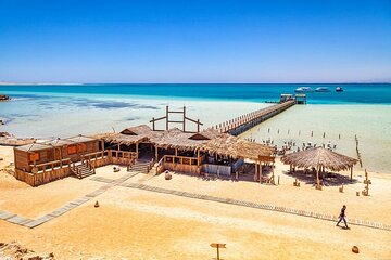 Orange Bay Snorkeling from Hurghada Include Lunch and Equipment - Image 2