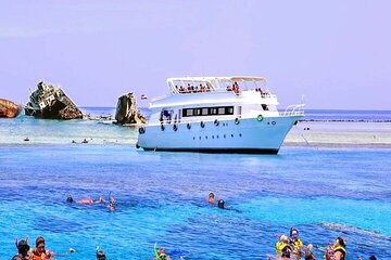 Tiran Island Boat Cruise from Sharm el Sheikh - Image 1