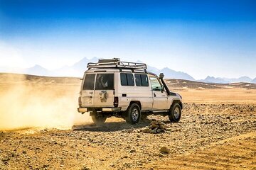 Jeep Super Safari Quad Camel Dinner and Oriental Show in Hurghada - Image 3