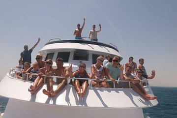 Paradise island full day snorkeling trip - Image 1