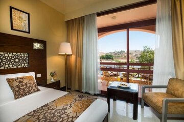 Amazing Egypt sailing Nile cruise from Aswan to Luxor&Abu Simbel for 3 nights - Image 1