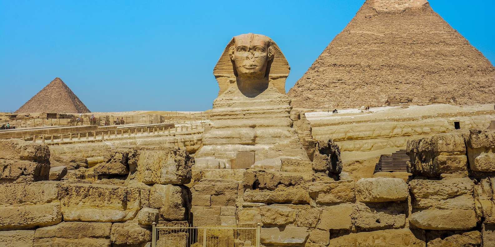 Cairo: Pyramids, Museum and Bazaar Private Escape