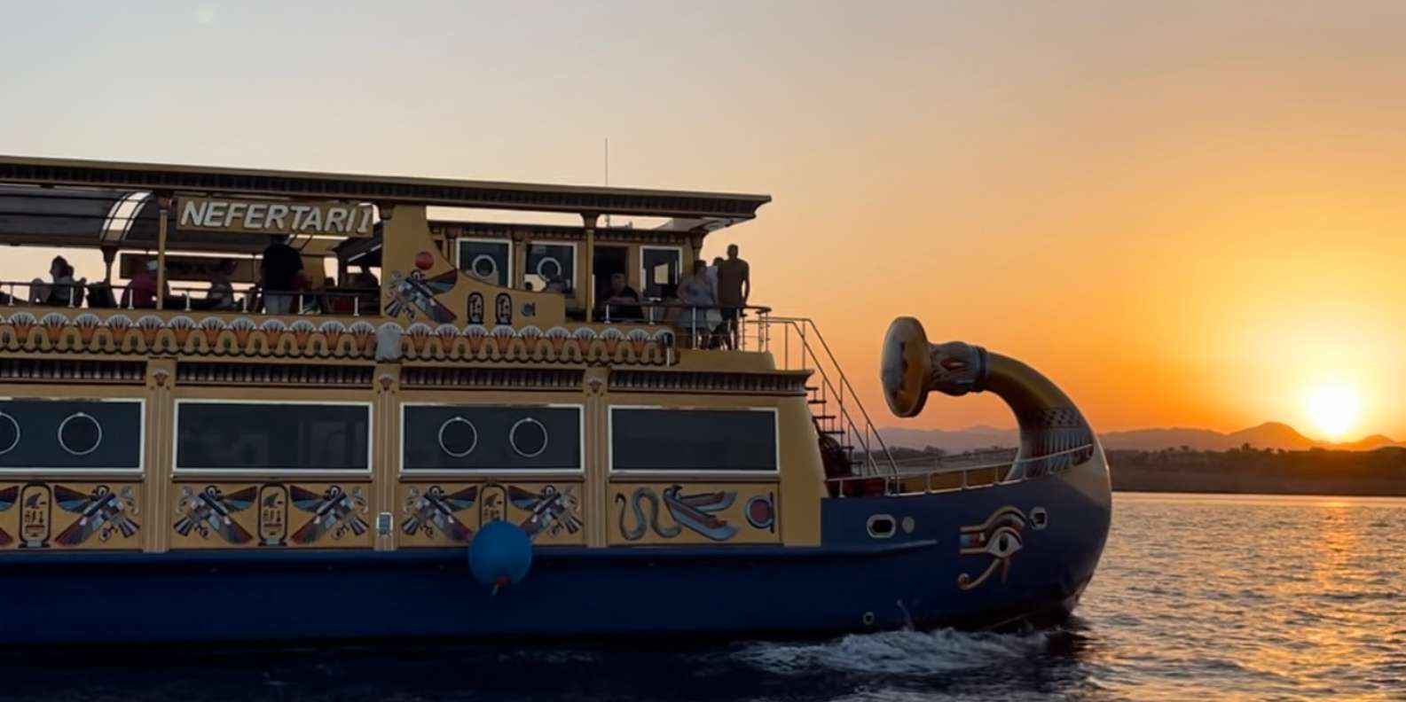 Marsa Alam: Nefertari Sunset Turtle Bay Cruise